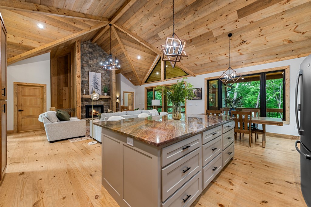 432718 McCaysville Active