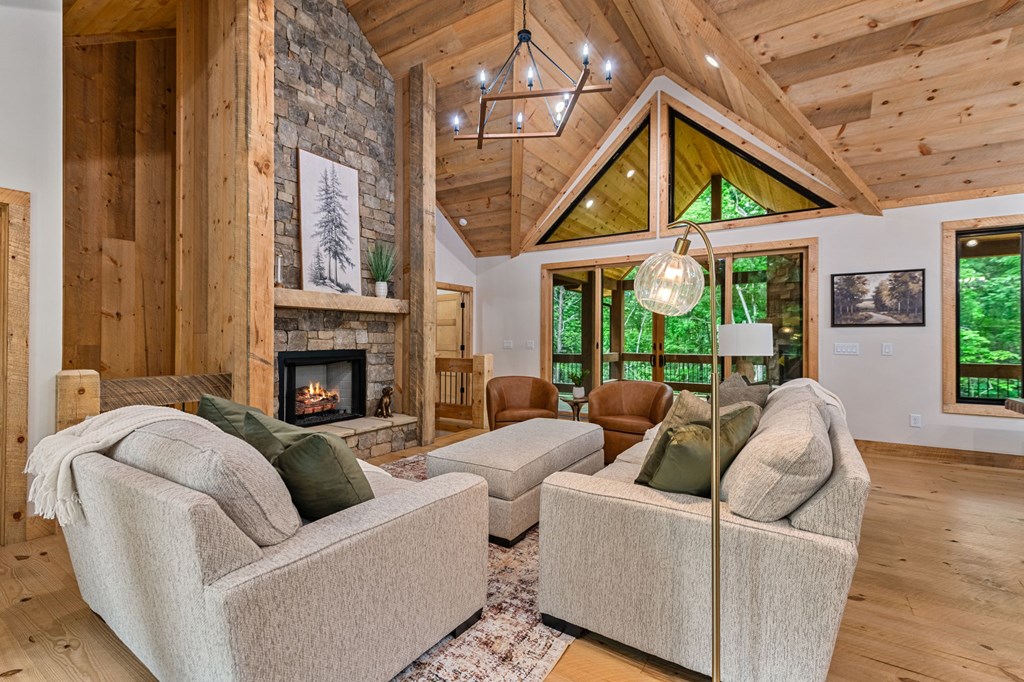 432718 McCaysville Active
