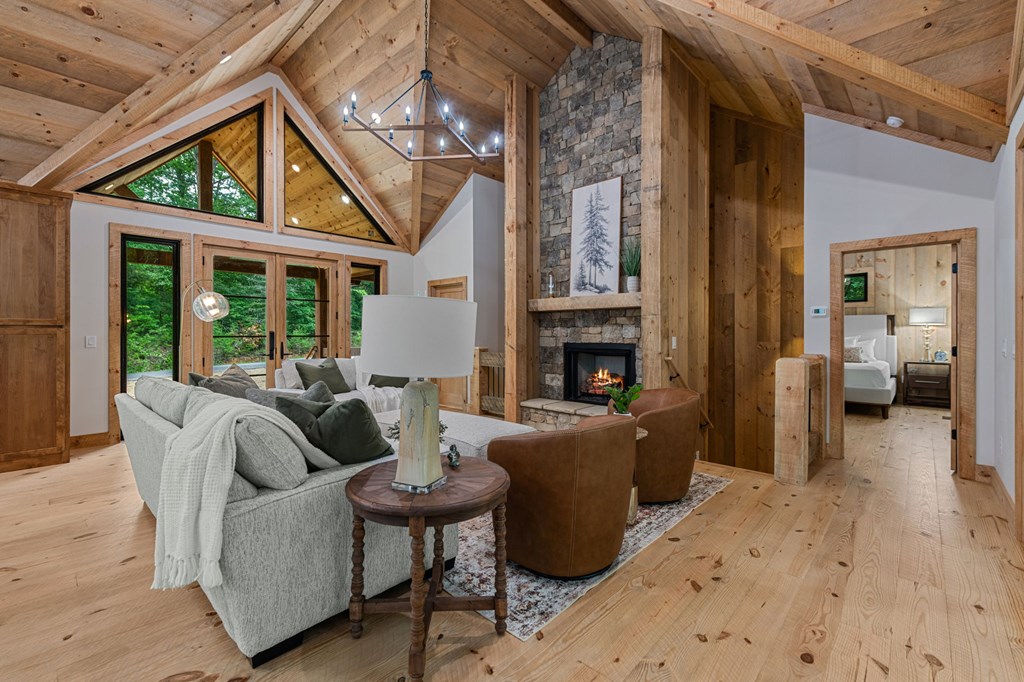 432718 McCaysville Active