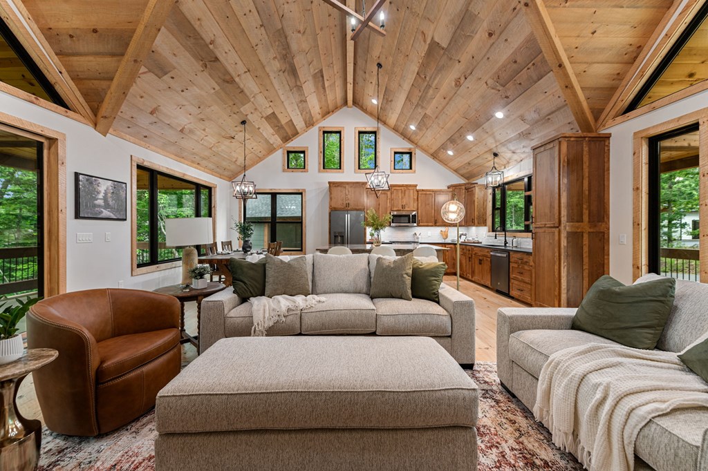 432718 McCaysville Active