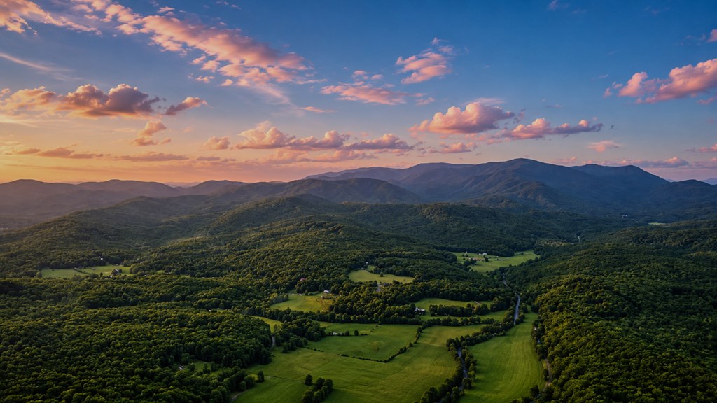 432750 Blue Ridge Active