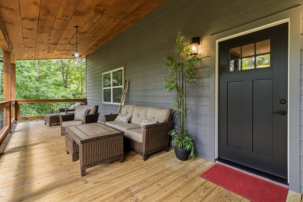 432762 Blue Ridge Active