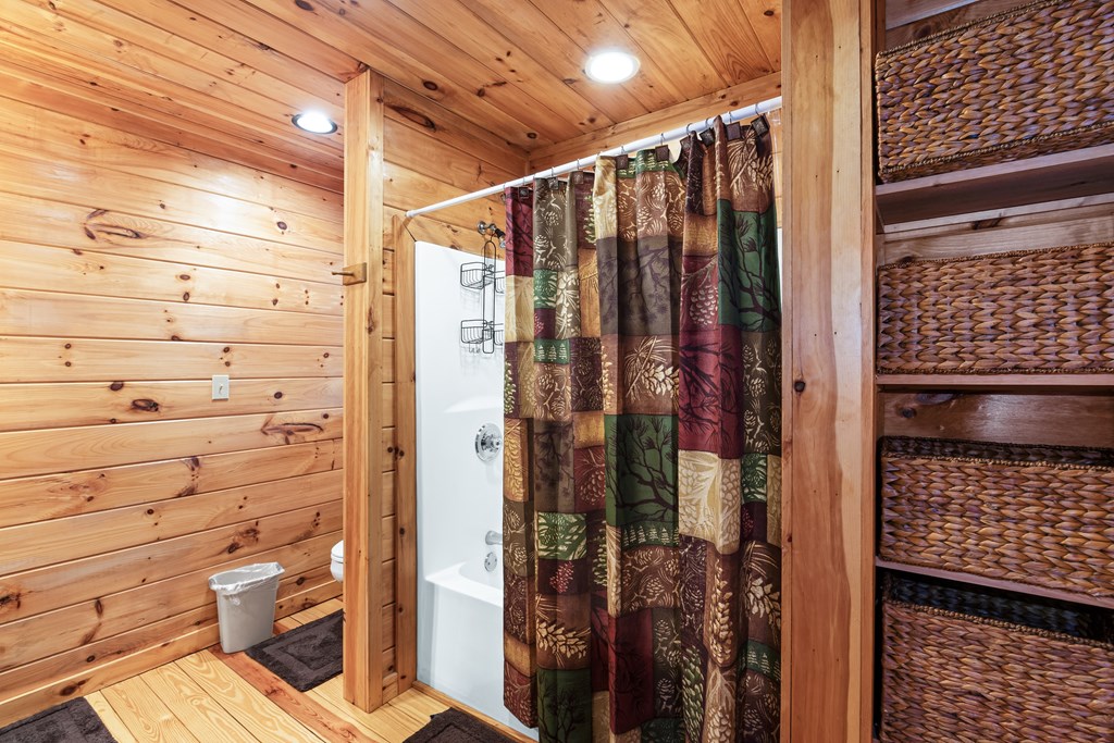432776 Blue Ridge Active