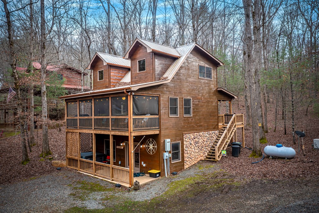 432776 Blue Ridge Active
