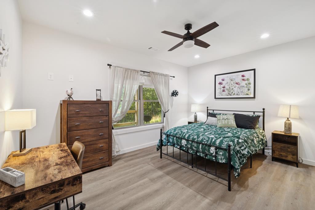 432787 Mineral Bluff Active