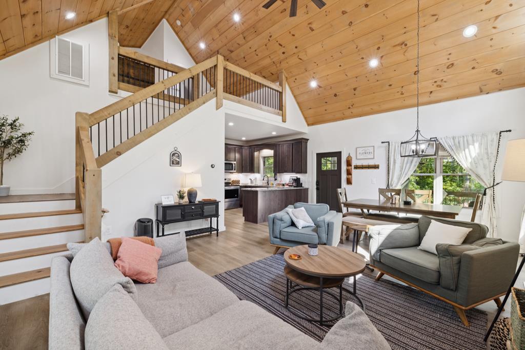432787 Mineral Bluff Active