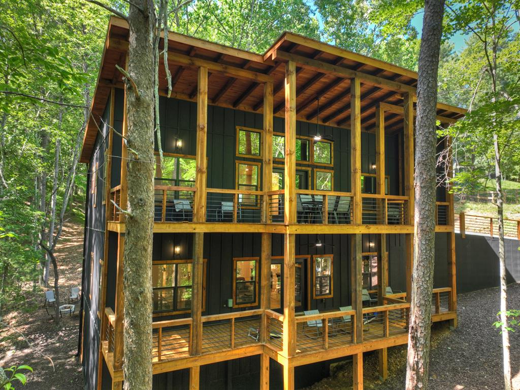 432803 Morganton Active