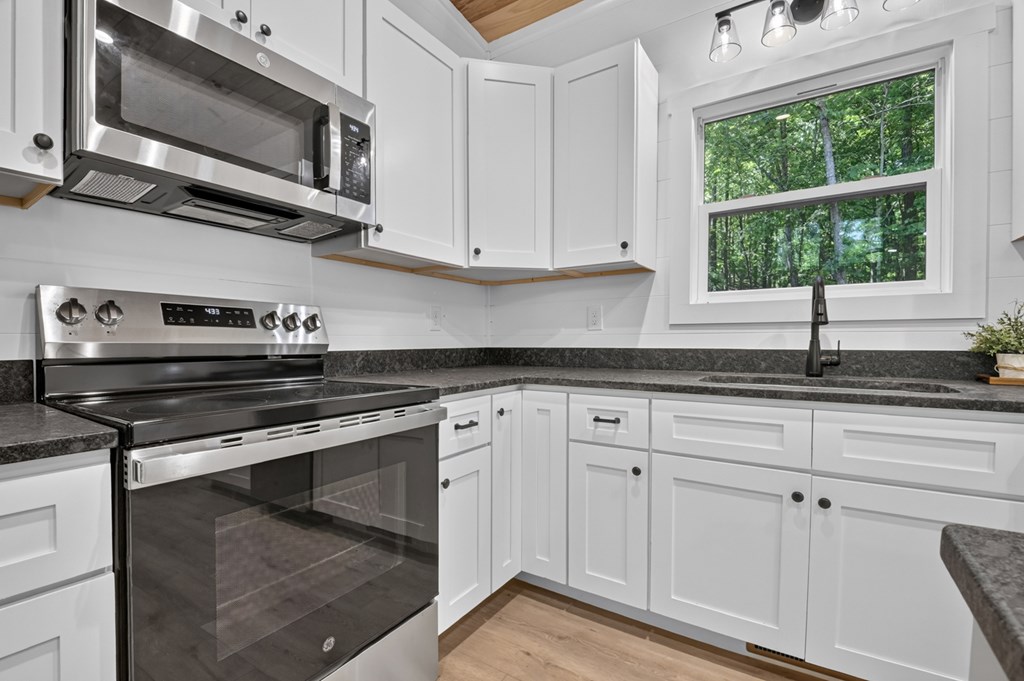 432803 Morganton Active