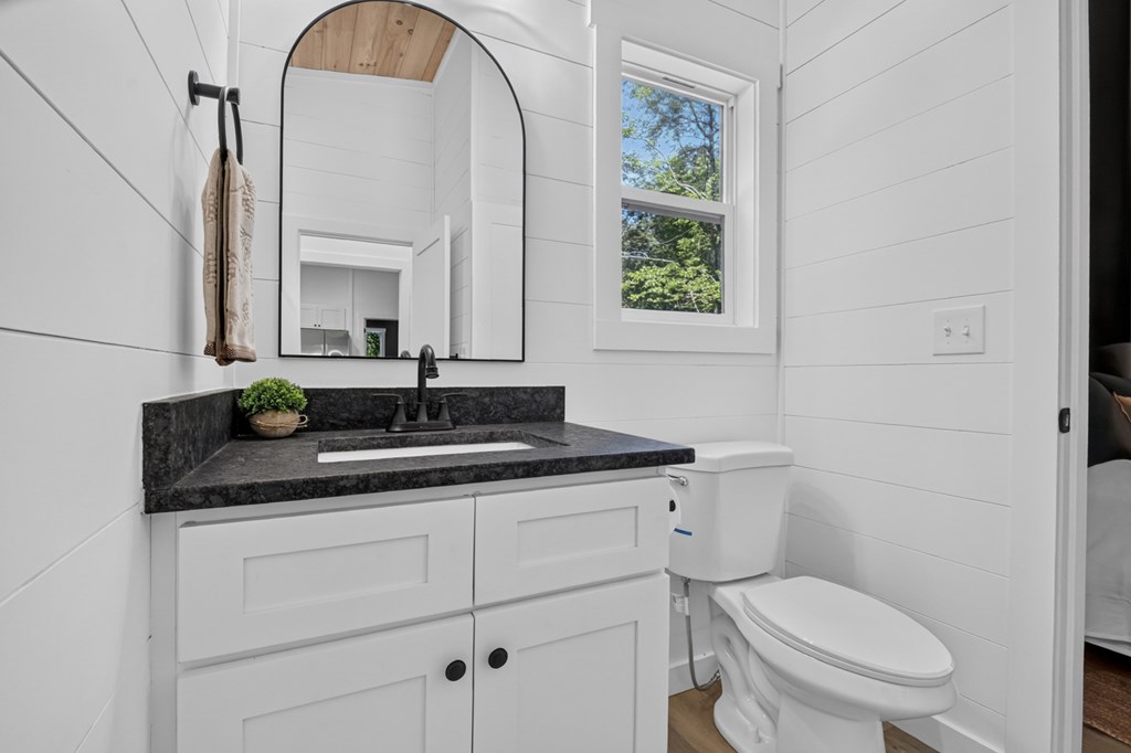 432803 Morganton Active