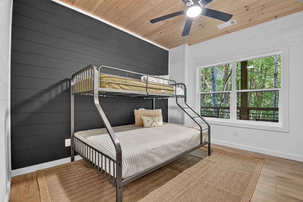 432803 Morganton Active