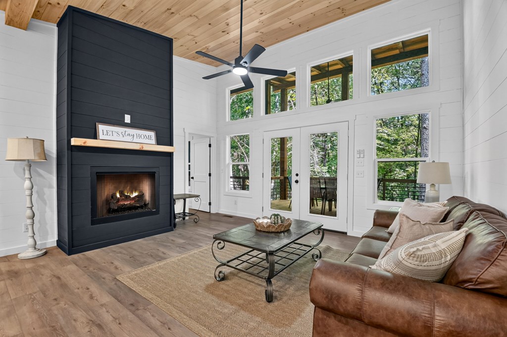 432803 Morganton Active
