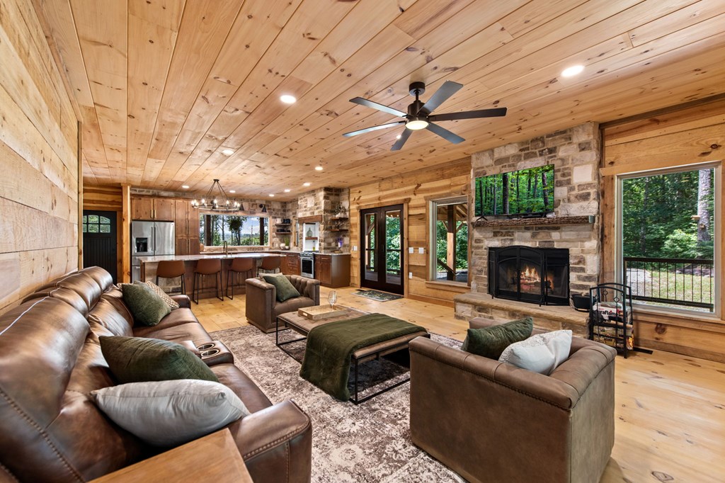 432809 Ellijay Active