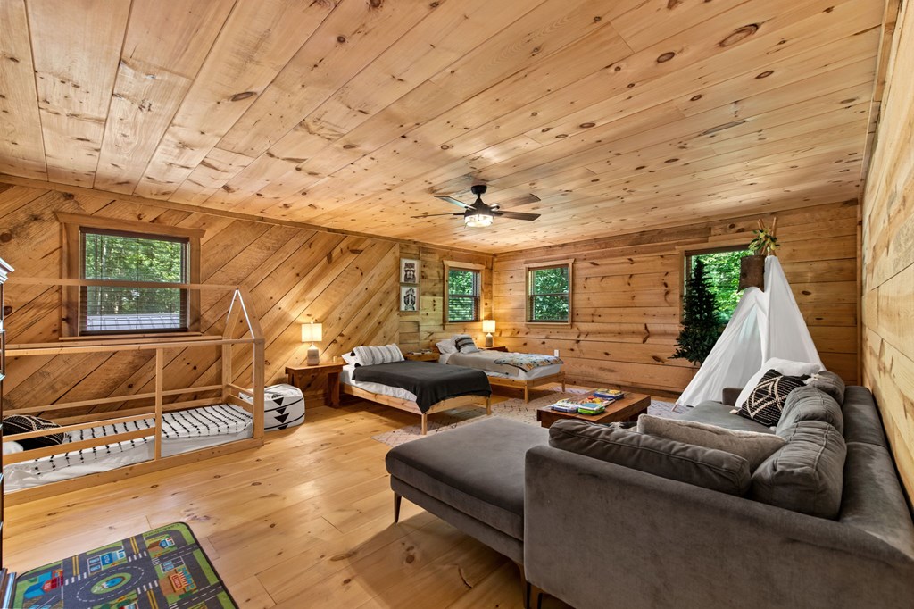 432809 Ellijay Active