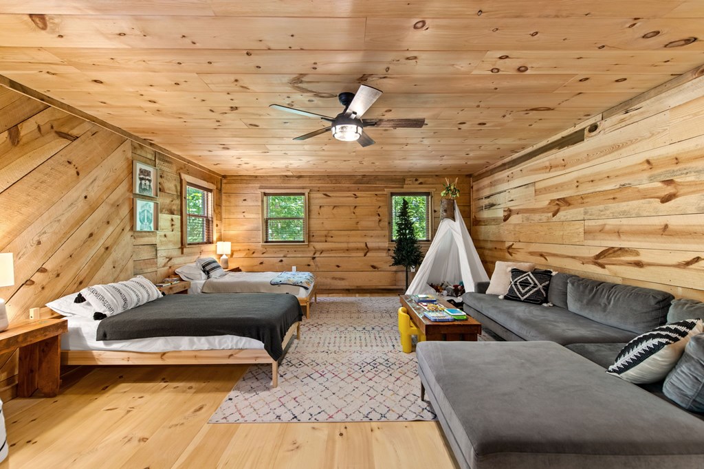 432809 Ellijay Active