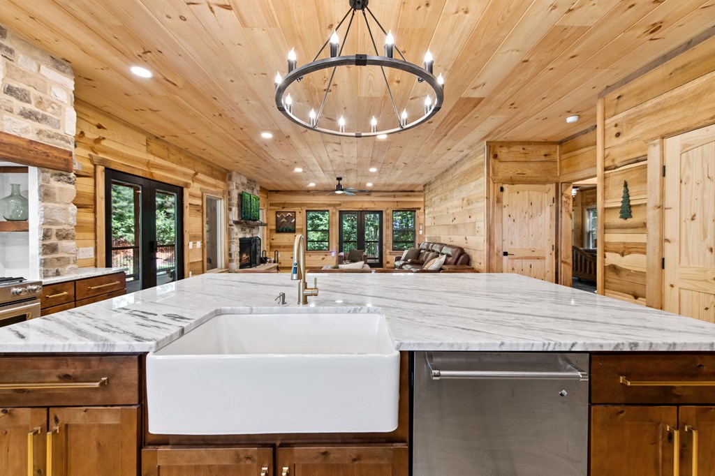 432809 Ellijay Active