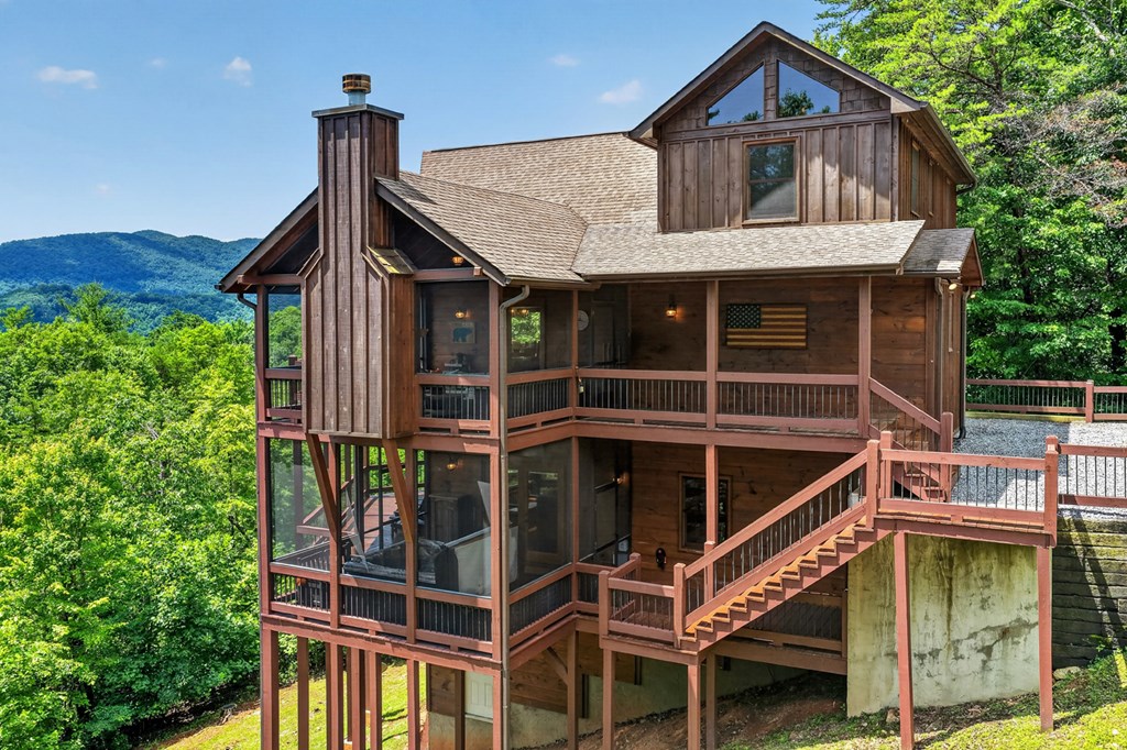 432822 Blue Ridge Active