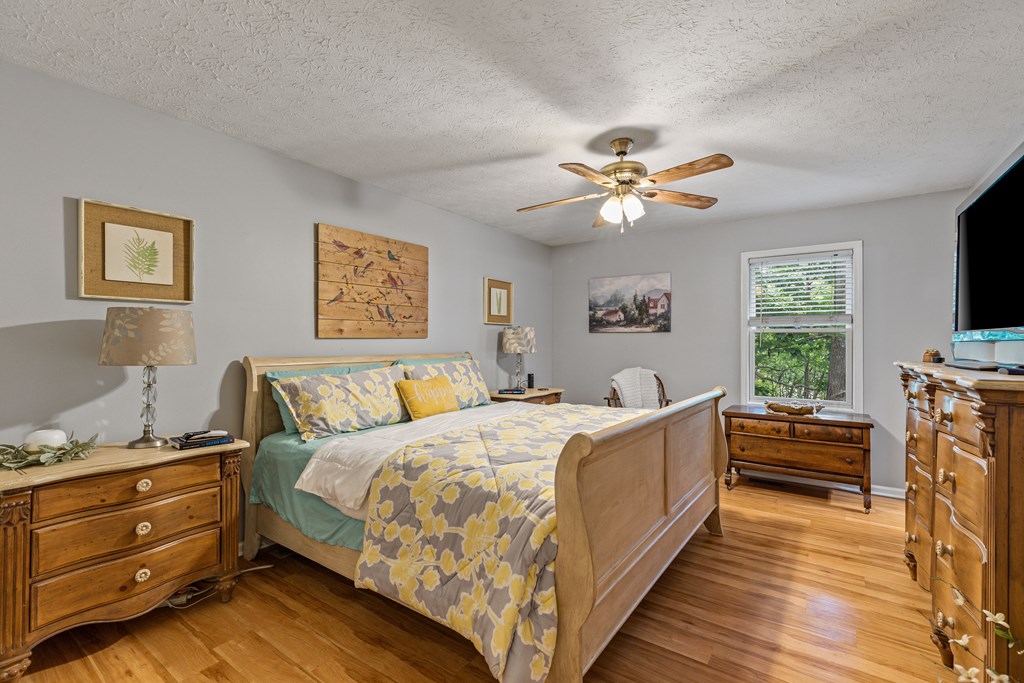 432823 Ellijay Active
