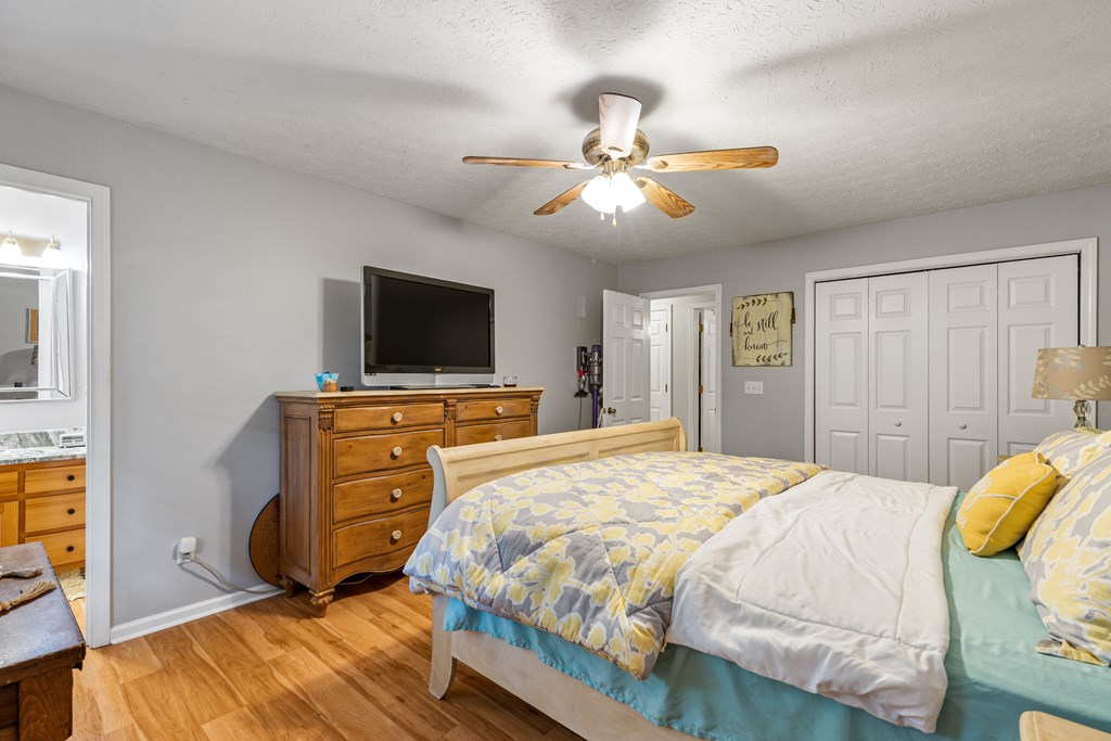 432823 Ellijay Active