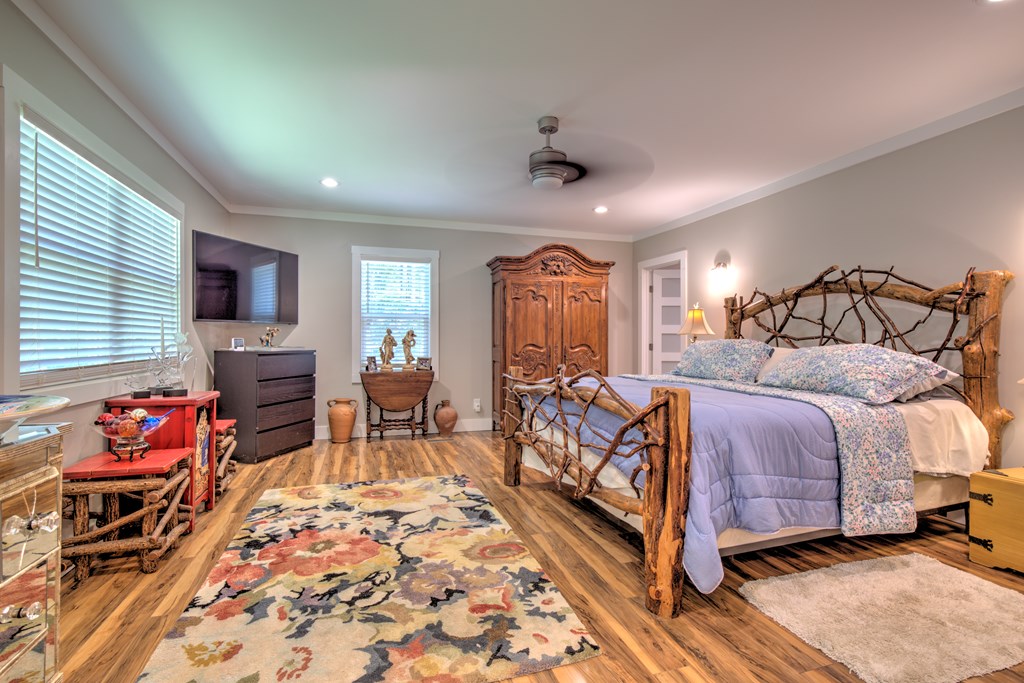 432825 Morganton Active