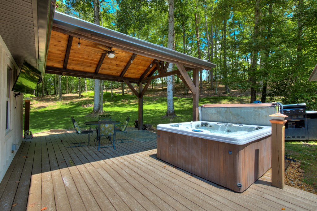 432825 Morganton Active