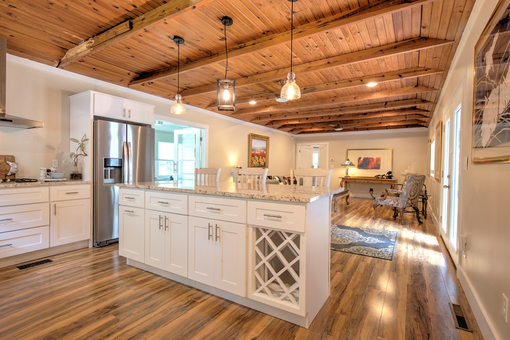 432825 Morganton Active