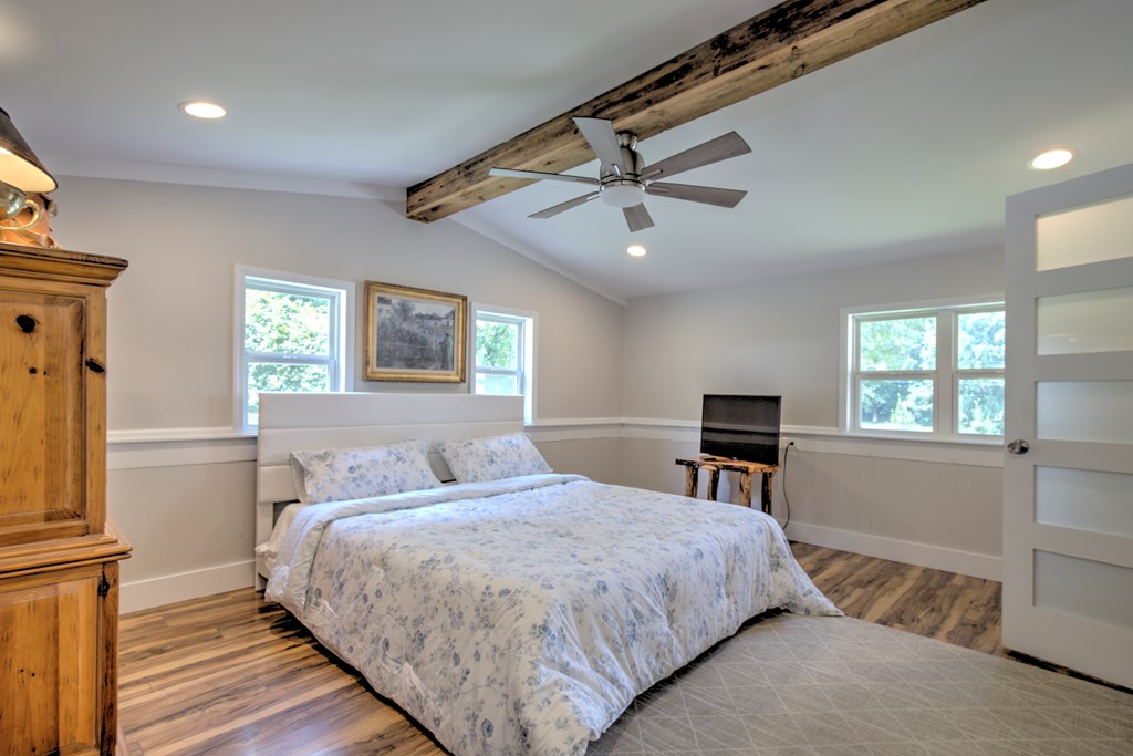 432825 Morganton Active