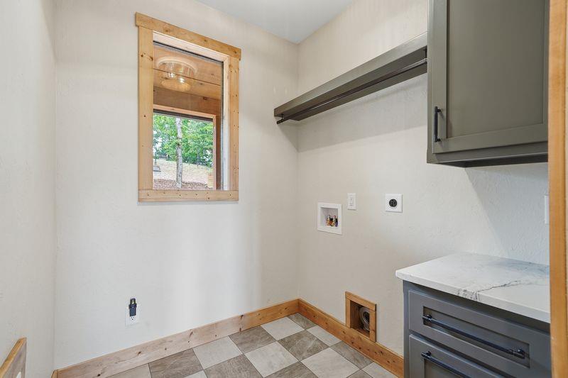 432836 Ellijay Active
