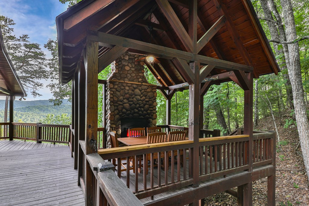 432837 Blue Ridge Active