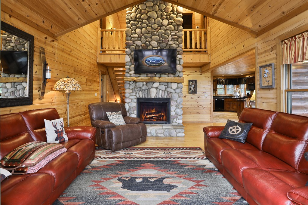 432837 Blue Ridge Active