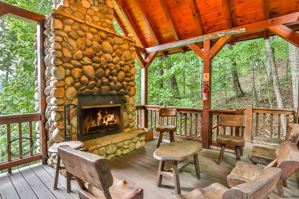 432837 Blue Ridge Active