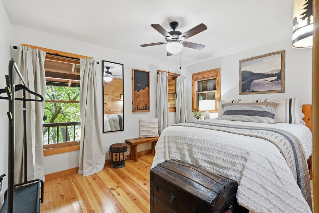 432847 Blue Ridge Active