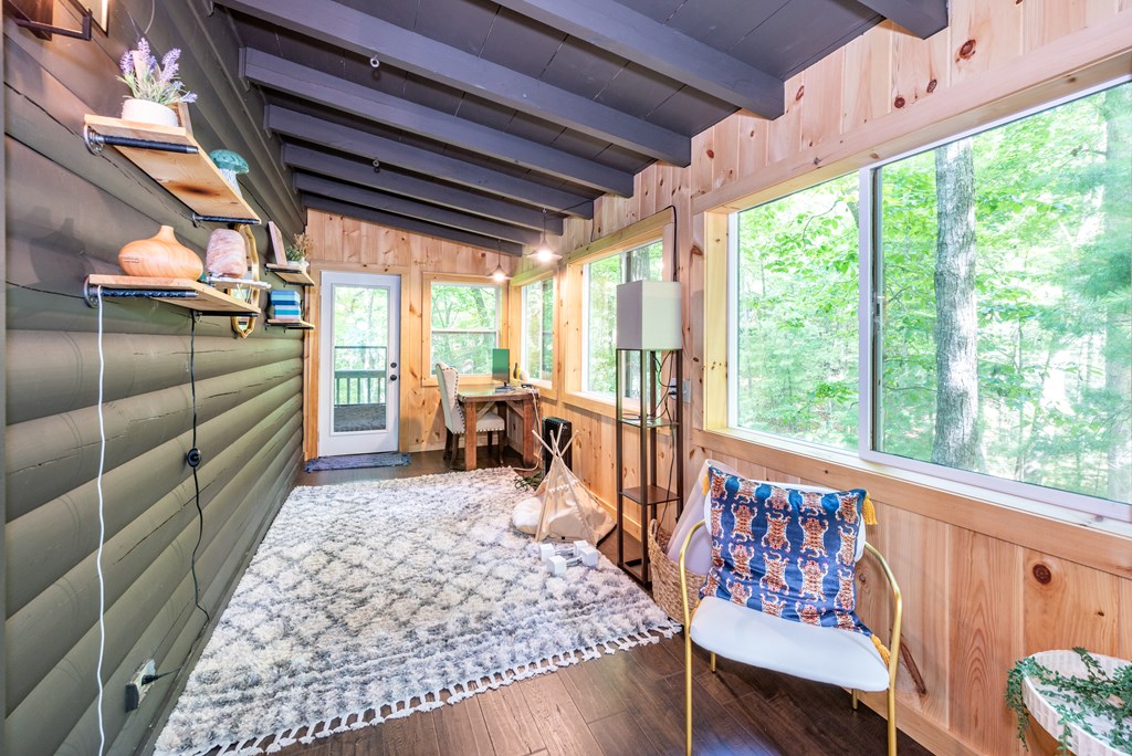 432851 Blue Ridge Active