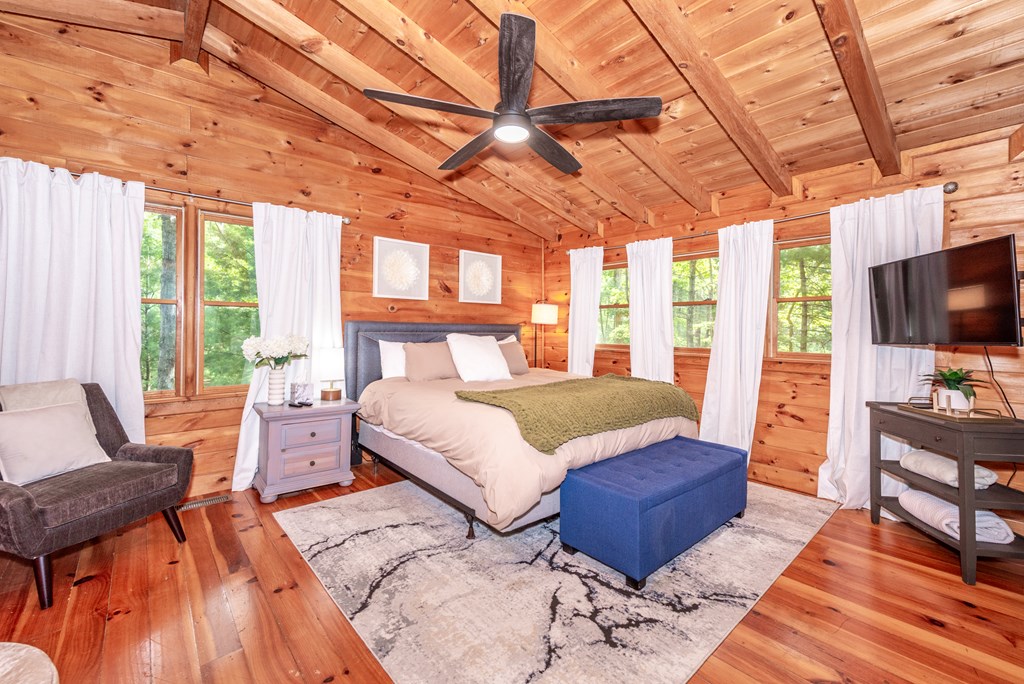 432851 Blue Ridge Active