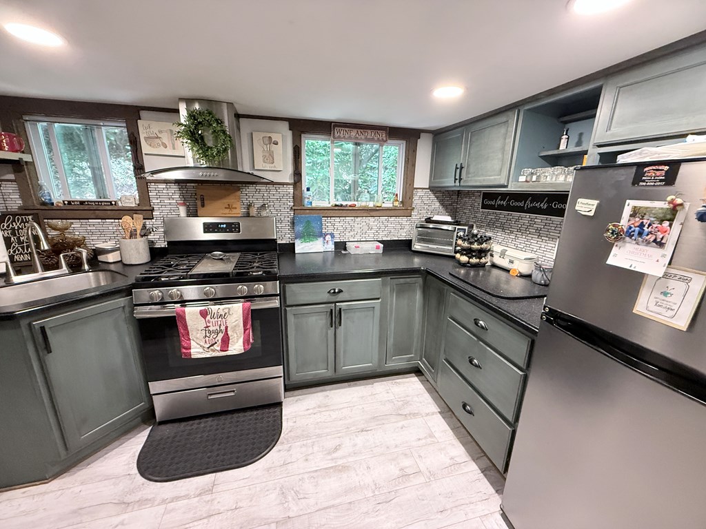 432886 Hiawassee Active