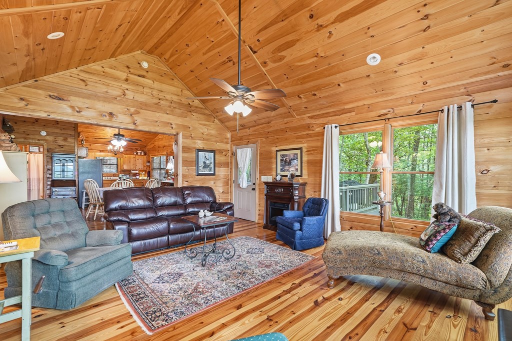 432890 Blue Ridge Active