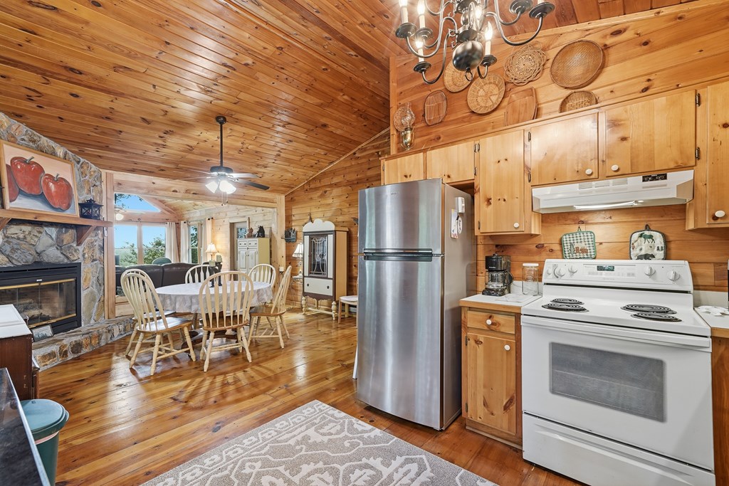432890 Blue Ridge Active