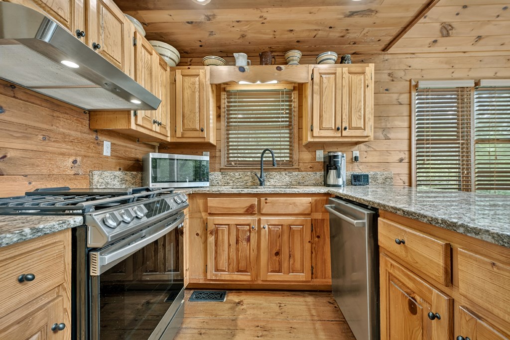 432898 Ellijay Active