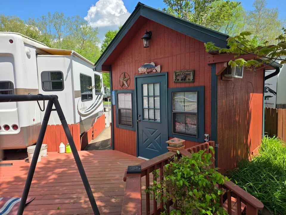 432912 Blairsville
 Land
