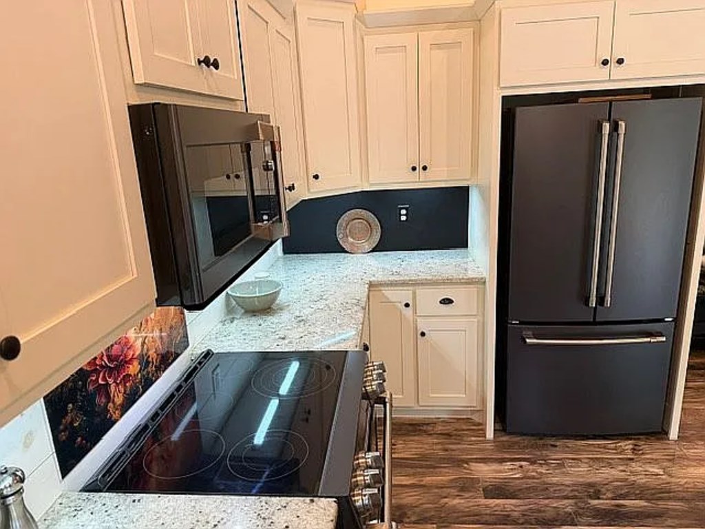 432914 Ellijay Active