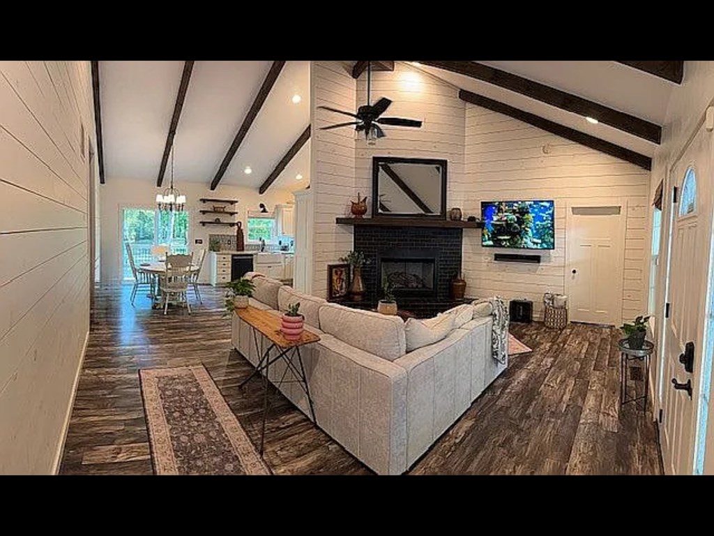432914 Ellijay Active