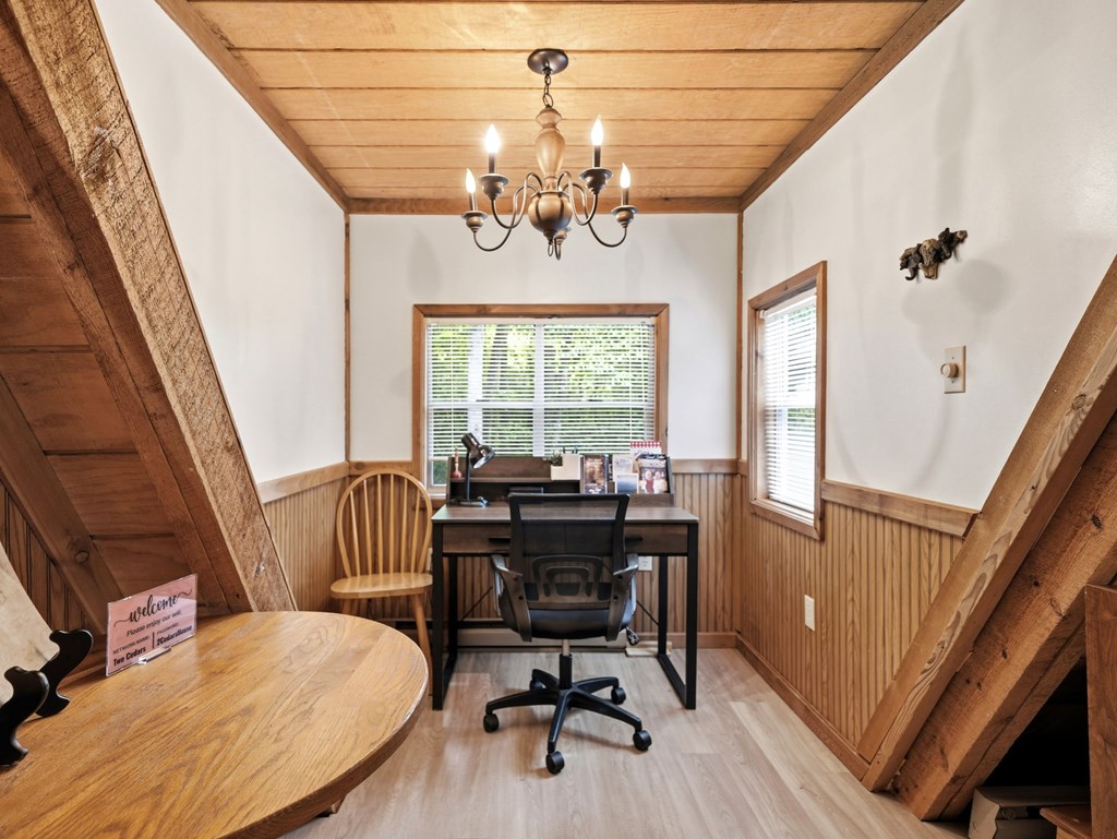 432916 Morganton Active