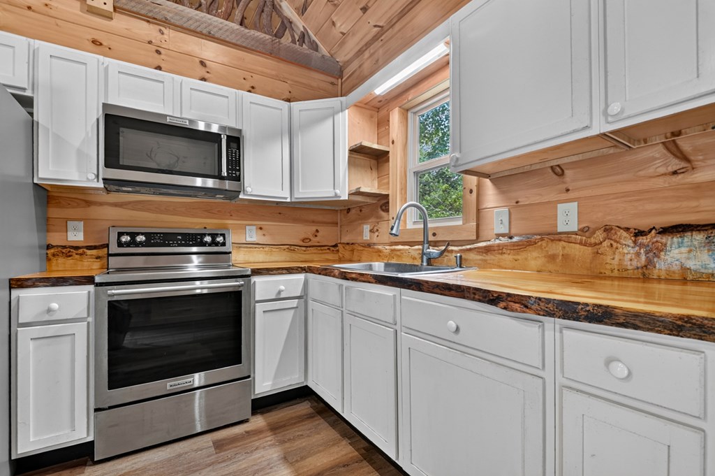 432917 Mineral Bluff Active
