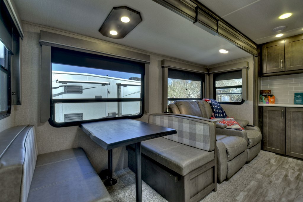 432918 Morganton Active