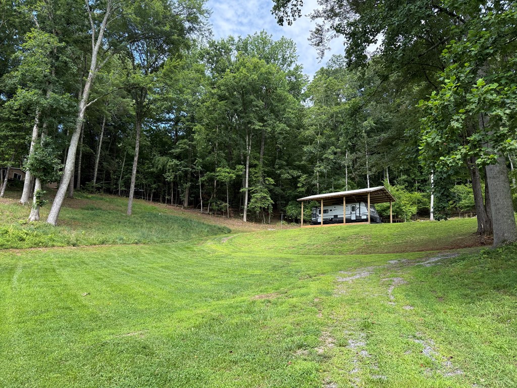 433927 Hayesville
 Land