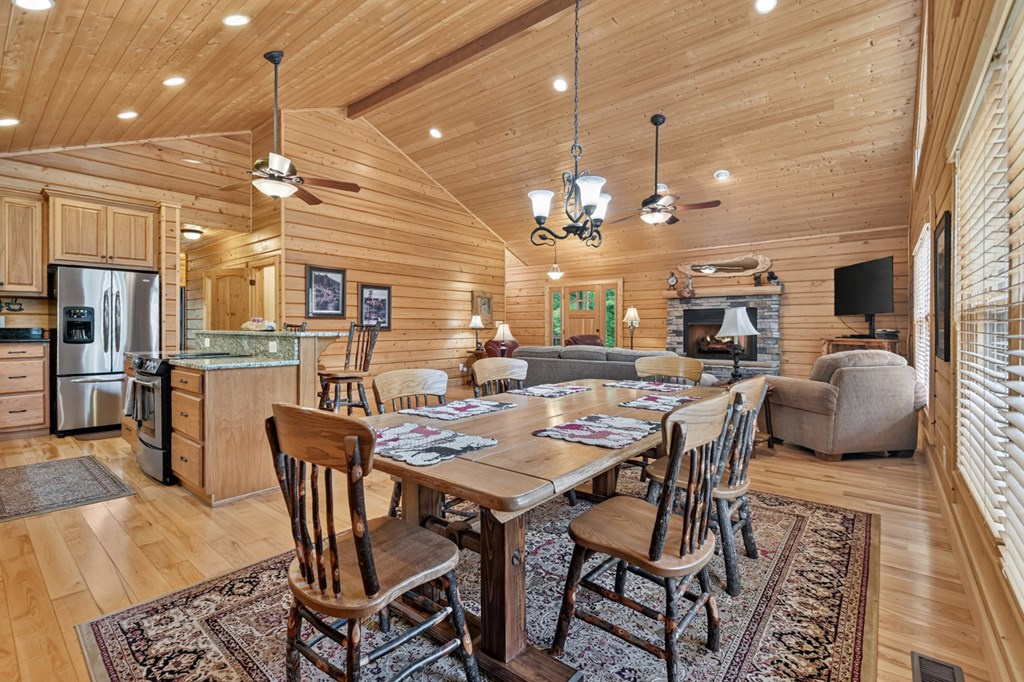 433937 Blue Ridge Active