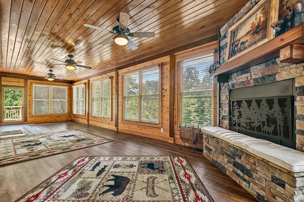 433937 Blue Ridge Active