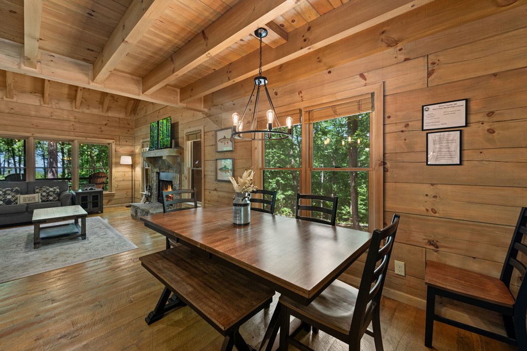 433938 Blue Ridge Active