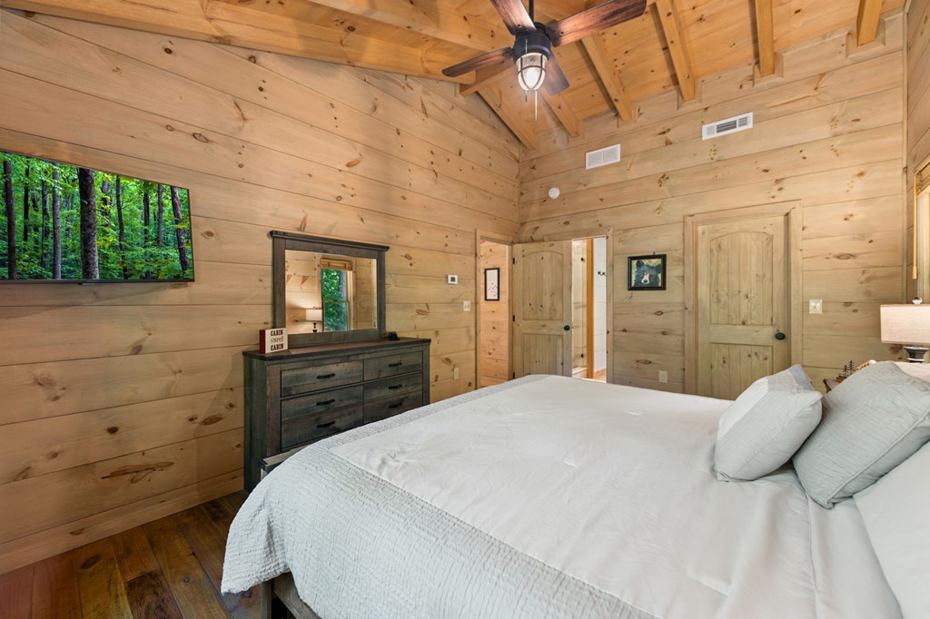 433938 Blue Ridge Active