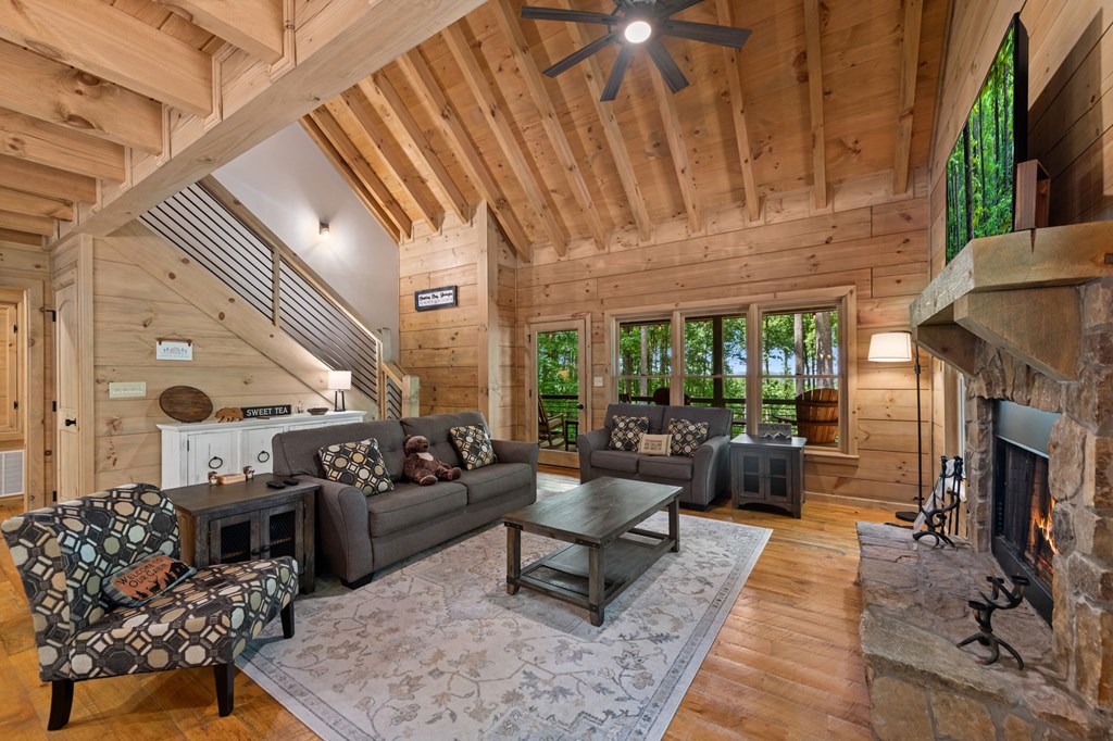 433938 Blue Ridge Active