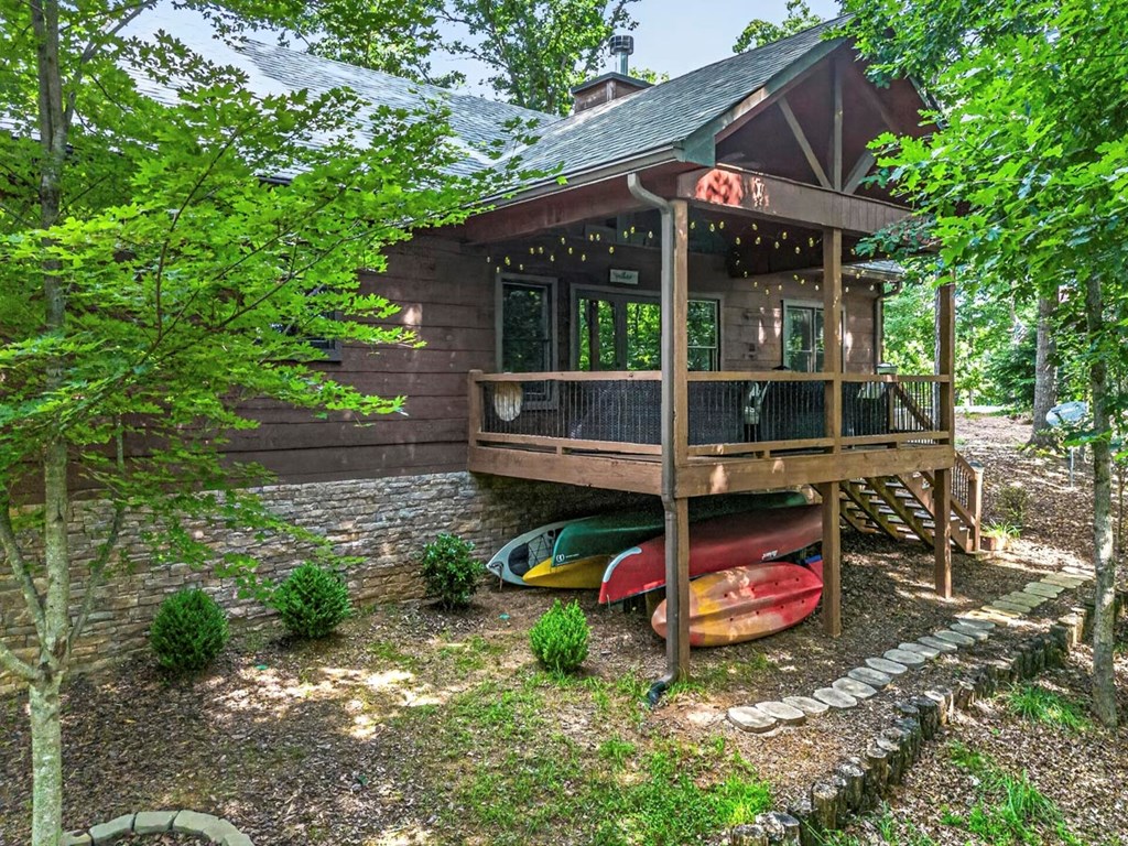 433943 Blue Ridge Active